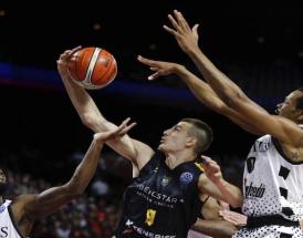 La Virtus Bologna contro il Tenerife!