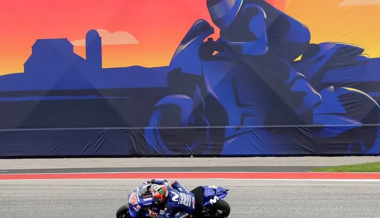 Un'immagine spettacolare di Maverick Vinales!