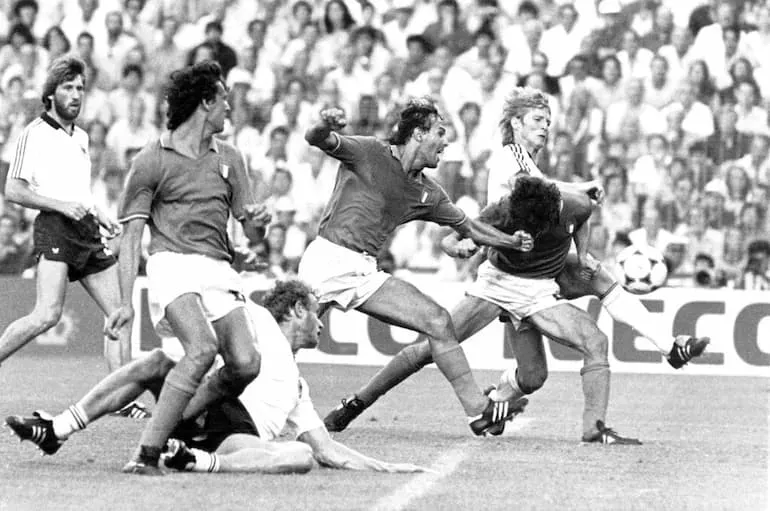 Il gol di Pablito alla Germania!