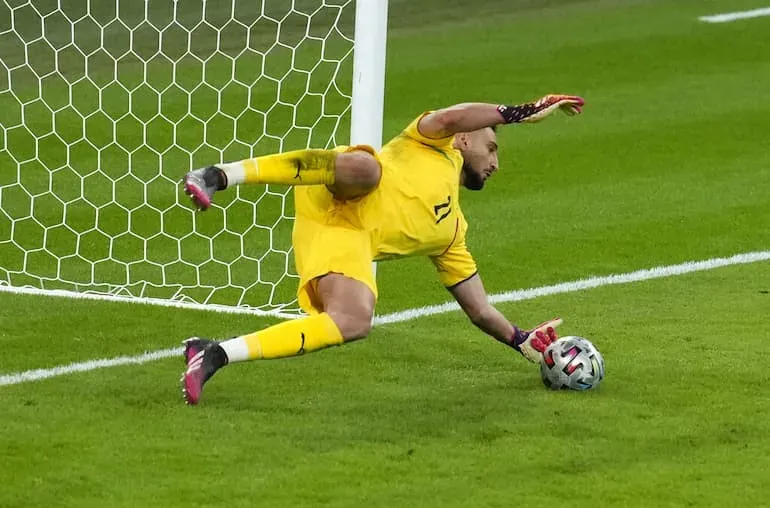 Donnarumma imbattibile ai rigori!