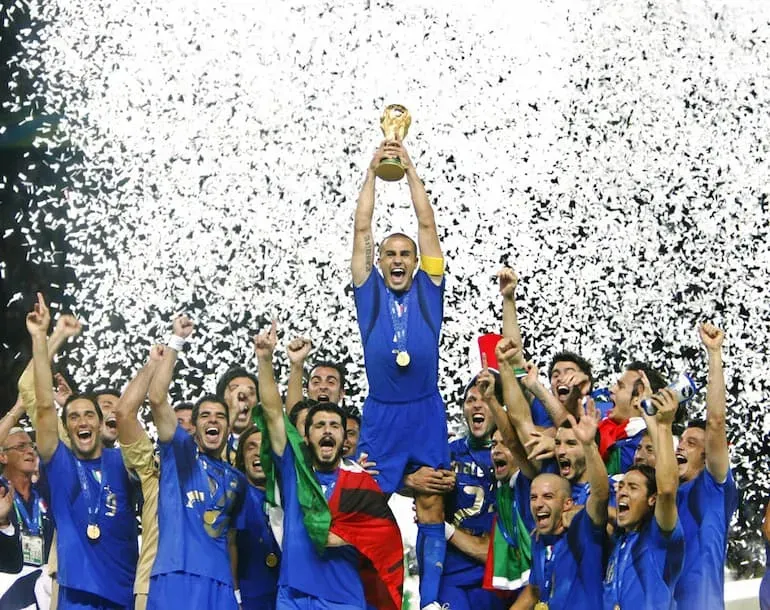 Il Capitano alza la Coppa a Berlino!