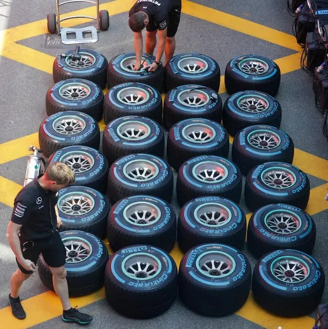gomme f1