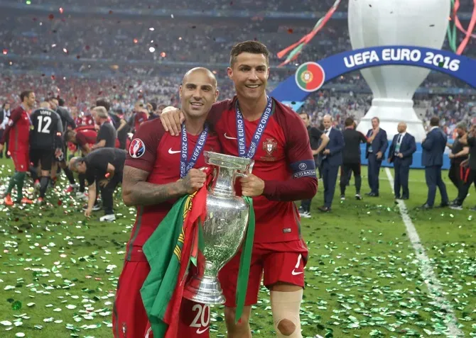 CR7 con la Coppa!