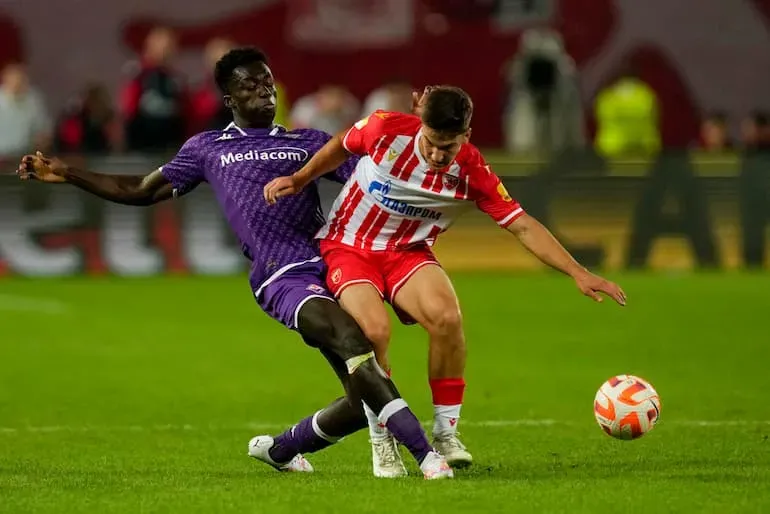 Kayode, talento viola