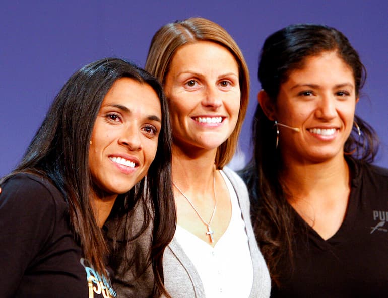 Da destra a sinistra: Marta, l'inglese Kelly Smith e la brasiliana Christiane!