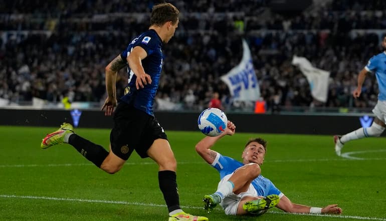Barella in dribbling all'Olimpico!