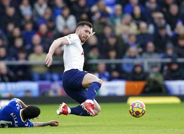 Höjbjerg, guerriero in mezzo al campo!