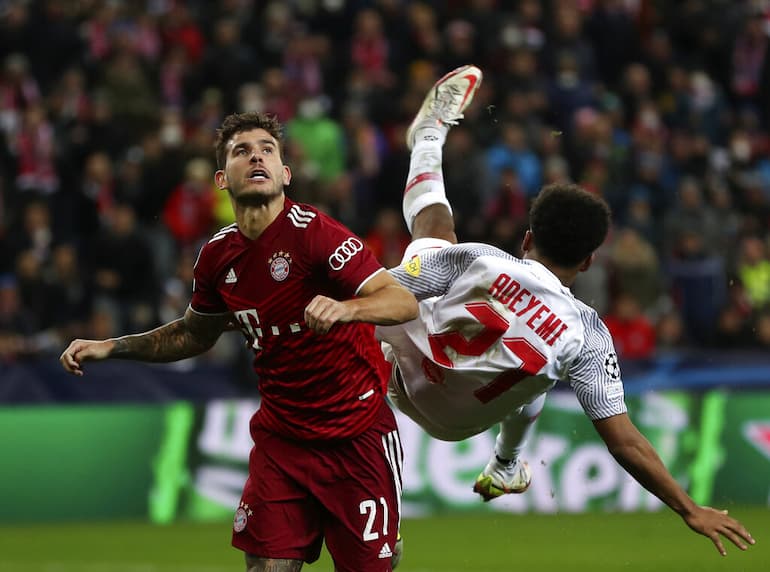 Karim Adeyemi in Champions contro il Bayern!