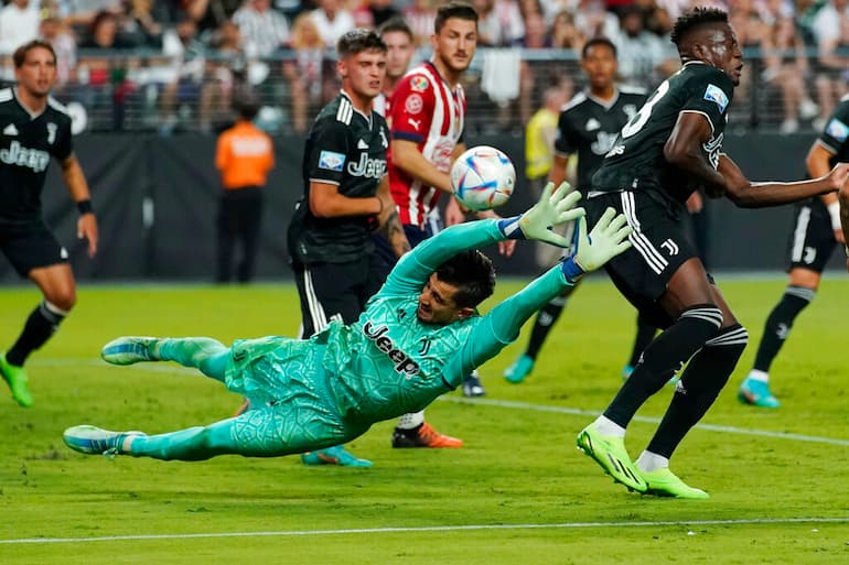 Perin in amichevole con la sua Juventus