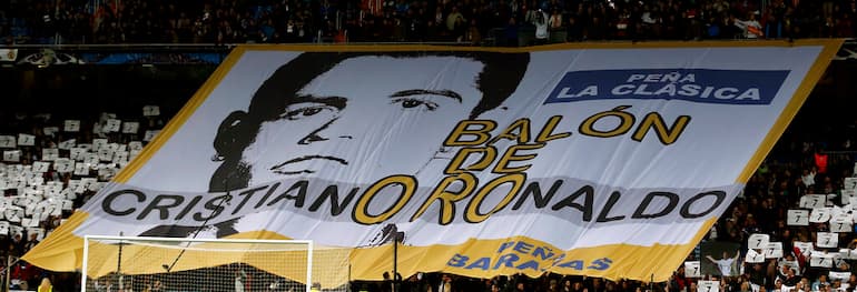 La coreografia dedicata al premio per Ronaldo!