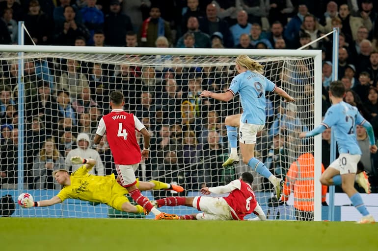 Il gol di Haaland all'Arsenal!