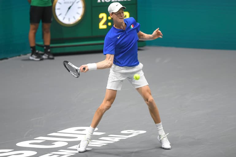 Sinner con la polo egli Azzurri