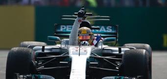 Hamilton festeggia il suo quarto titolo in Messico nel 2017!