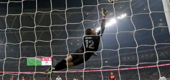 Wojciech Szczesny in volo a Wembley!