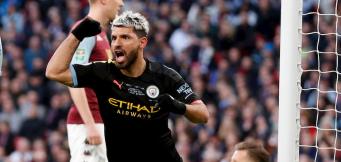 Aguero festeggia un gol!