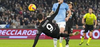 Morata in acrobazia all'Olimpico