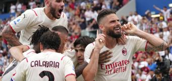 L'esultanza dei rossoneri a Reggio Emilia!