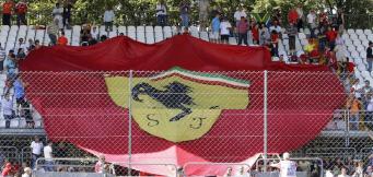 Il bandierone Ferrari
