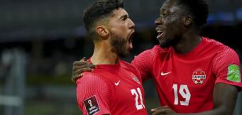 L'esultanza dei calciatori canadesi