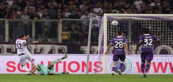 Andrea Petagna contro la Fiorentina