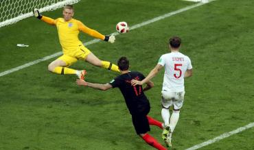 Luzhniki Stadium a Mosca: il gol di Mario Mandzukic all'Inghilterra!